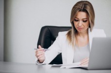 Приостановление действия трудового договора в вузах: условия