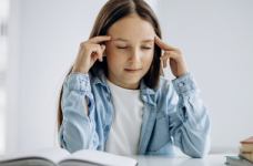 Учеников 4 и 9 классов официально освободили от ДПА