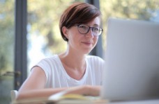 В Украине создали образовательный сериал «Бути поруч»