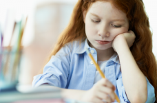 Школы компенсируют образовательные потери домашней работой