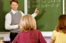 Омбудсмен оценил за и против видеофиксации уроков