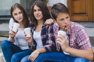 Как предупредить девиантное поведение детей: советы родителям