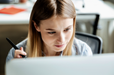 Абитуриентам советуют проверить э-кабинеты