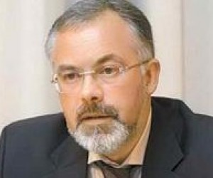 Необходимо разгружать школьную учебную программу, - Д.Табачник