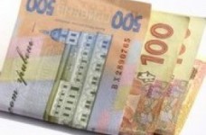 В школах страны растут суммы "благотворительных взносов"