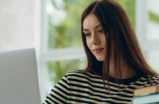 Для участия в НМТ зарегистрировано 281 тысяча абитуриентов