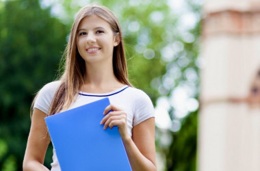 Дипломы нескольких вузов Украины не признали за границей