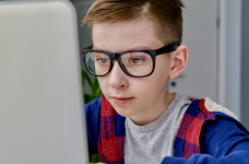 ЕС обеспечит учебниками 5 классы НУШ