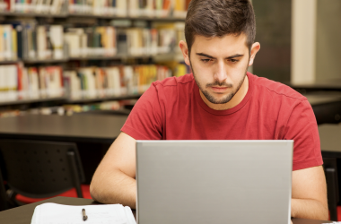 Вузы получили формы документов для работы с абитуриентами 