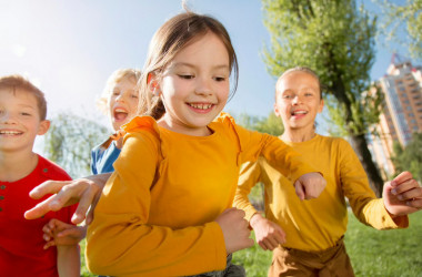 МОН упростит "вход в профессию" для воспитателей детсадов