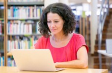 Учителя-предметники получили вызовы на I этап сертификации