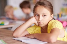 МОН узаконит временный перевод учеников в другие школы