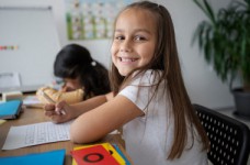 МОН рекомендует делить большие классы на группы