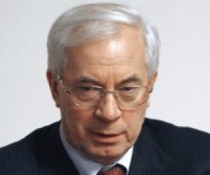 Николай Азаров призвал молодежь изучать иностранные языки