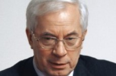 Николай Азаров призвал молодежь изучать иностранные языки