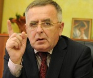 Буду инициировать перед коалицией вопрос о снятии Табачника с должности, - депутат ПР