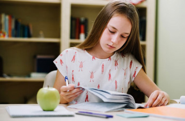 Ученикам 5–6 классов допечатают учебники 