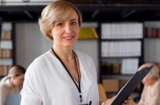 Конкурсы на должность директора школы нужно возобновить, – омбудсмен