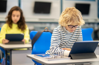 Школам советуют провести урок по медиаграмотности