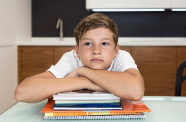 Работа с учебниками: как избежать ретравматизации учеников