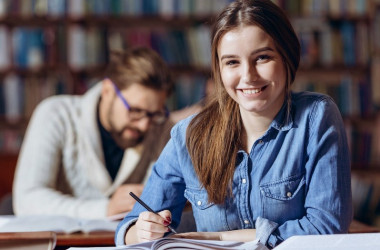 Студентам-медикам разрешили несколько раз сдавать экзамены 