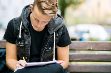 Студентов-бюджетников трудоустроит государство 