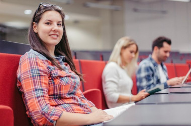 В Украине растет количество студентов колледжей