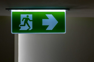 При воздушной тревоге учителя должны прерывать уроки