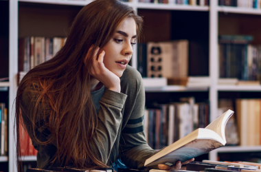 Университеты смогут преподавать большинство дисциплин на английском