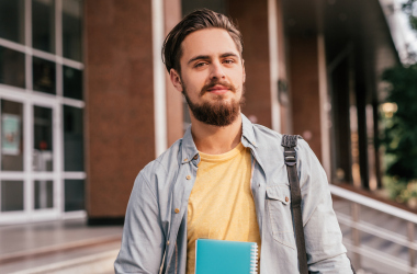 Абитуриентам с ТОТ продлен срок подачи вступительных документов