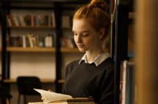 Падение результатов учеников в чтении требует изучения