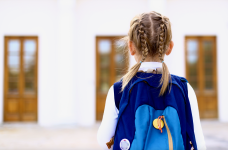 В МВД обещают обеспечить каждую школу полицейским