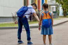 МОН работает над стратегией развития инклюзивного обучения