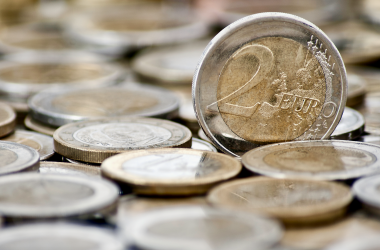 В правительстве намекнули, что учителям могут задержать зарплату