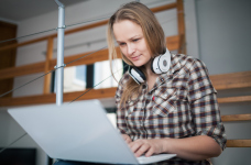 Кабмин согласовал законопроект о грантовом финансировании высшего образования 