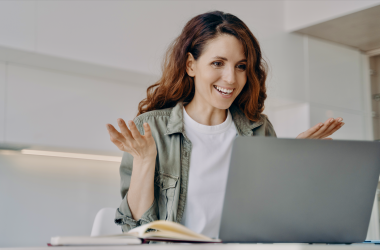 Стартовала регистрация на премию для учителей «Ранкові зорі»