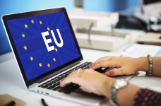 В ЕС одобрены рекомендации по обеспечению цифрового образования