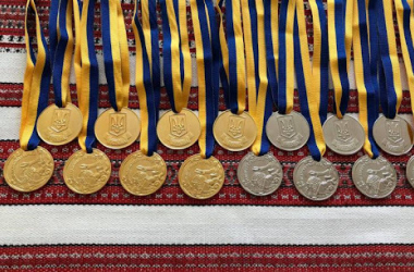 Золотые и серебряные медали как нравственный стимул выпускников