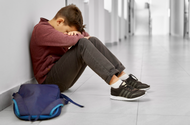 Образовательный омбудсмен предлагает снижать категорию учителя за буллинг