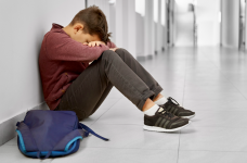 Образовательный омбудсмен предлагает снижать категорию учителя за буллинг