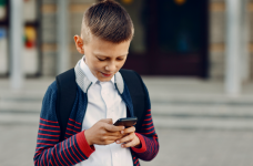 Правительство поддержало запуск образовательного приложения «Мрія»