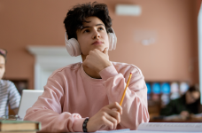 Еще один комитет ВР поддержал законопроект об образовательных грантах