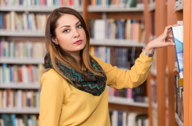 Достаточно ли учителю 30 часов повышения квалификации в год?