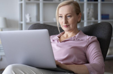 Повышение квалификации: причины и последствия покупки документов