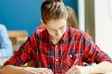 Старшеклассники будут проходить начальную общевоенную подготовку