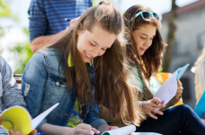 Выпускников 9-х классов ждут в бизнес-колледже Европейского университета