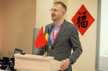 «Хуавей Украина» наградила знатоков китайского языка Института Конфуция