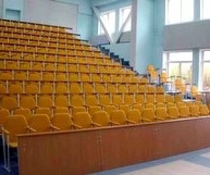 В коммерческих вузах существенный недобор абитуриентов