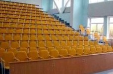 В коммерческих вузах существенный недобор абитуриентов