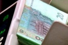 В Симферополе учителям не выплачивают зарплату